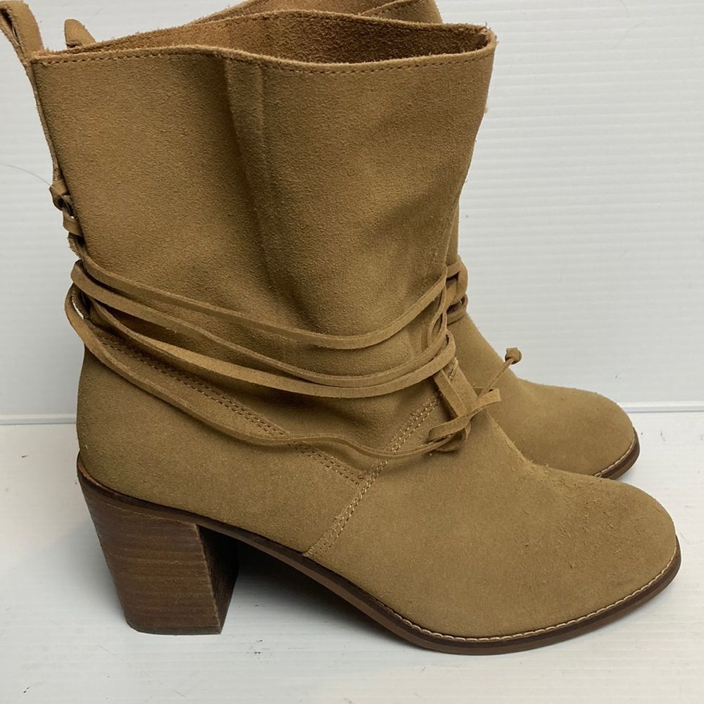 Toms Mila bootie suede